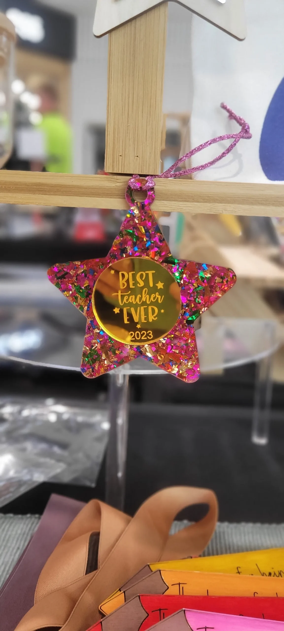 Personalised teachers ornament - Image 5