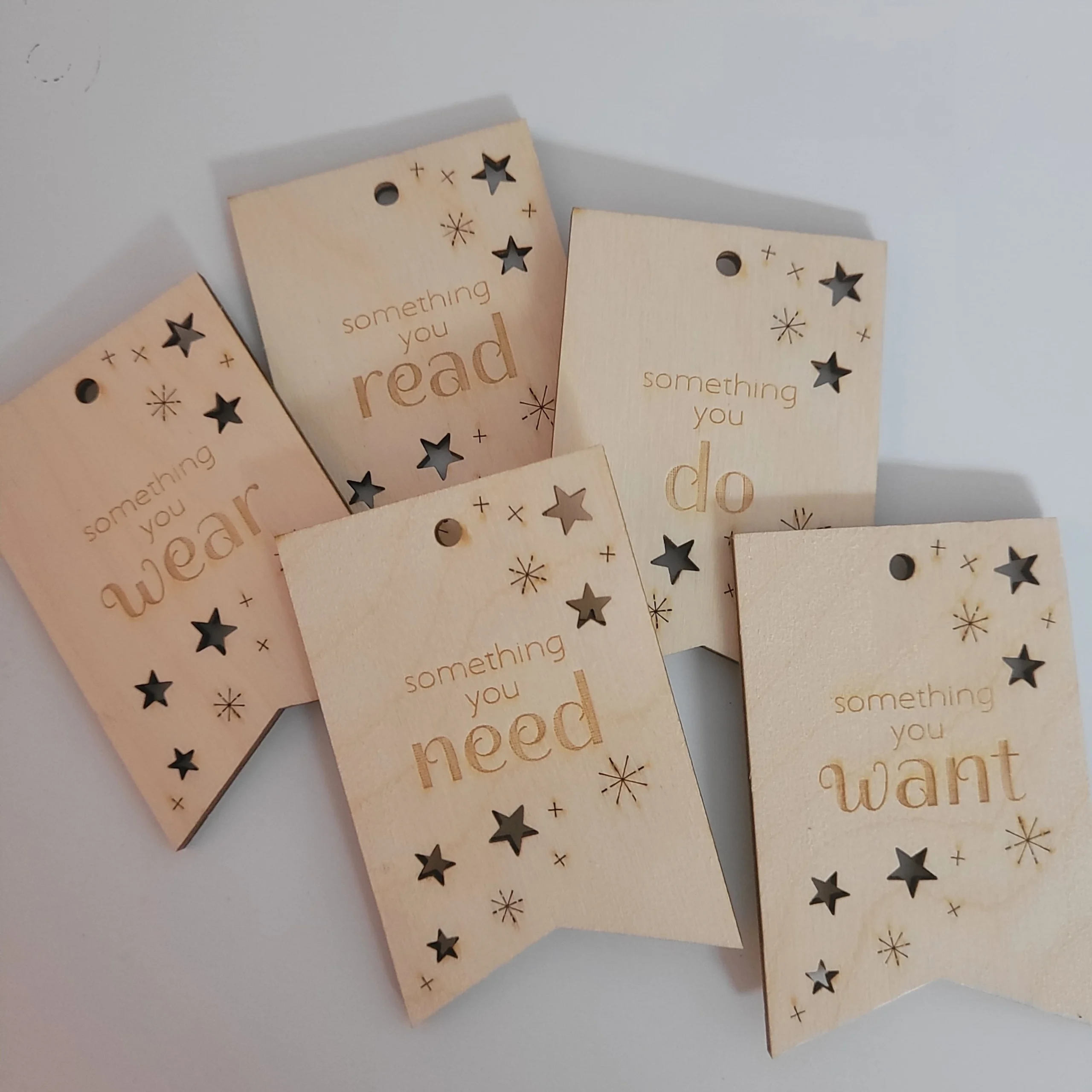 Personalised simplicity gift tags